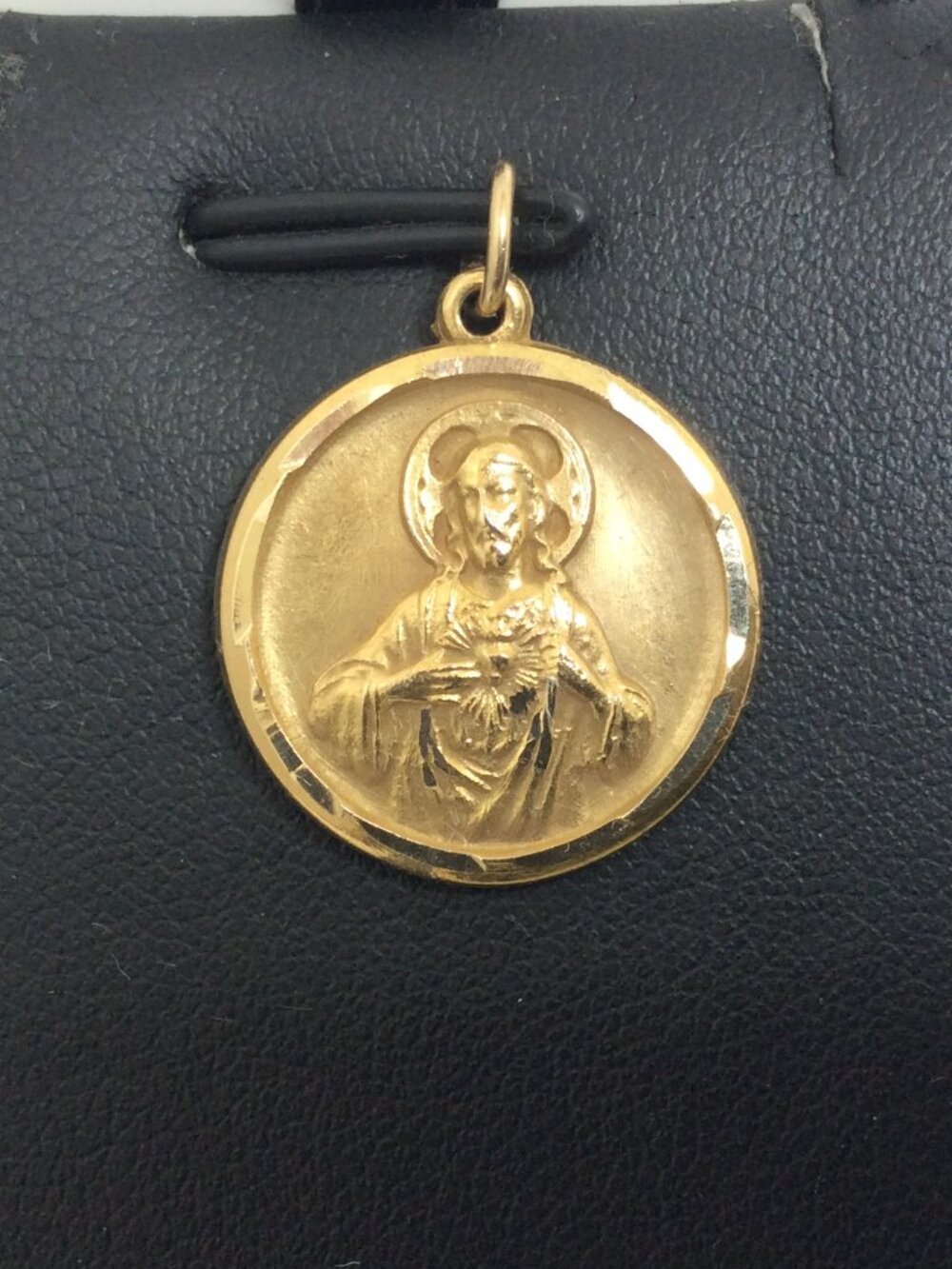 14k Real Solid Gold Jesus Christ medallion Pendant Charm 5.10gr